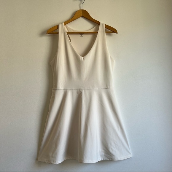 Reformation Bella EcoMove Active Dress in White - Picture 3 of 16